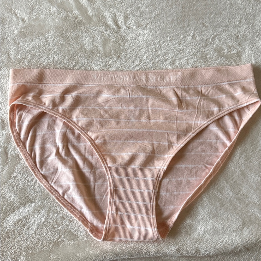 Victoria's Secret Seamless Bikini Panty Pink Nude Striped Size L
